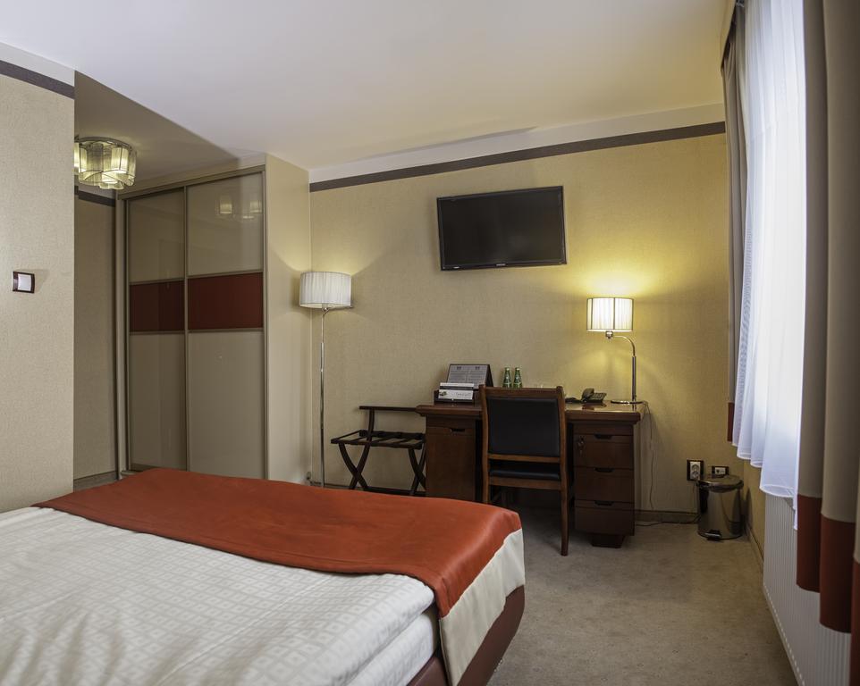 M Hotel ソスノヴィエツ エクステリア 写真