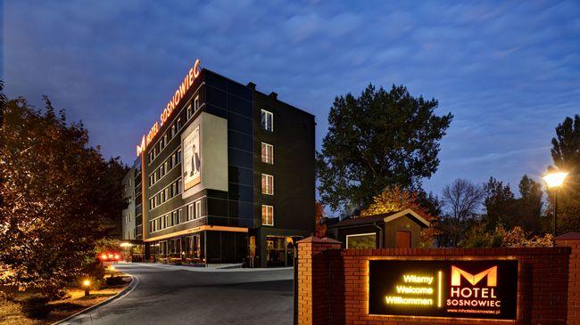 M Hotel ソスノヴィエツ エクステリア 写真