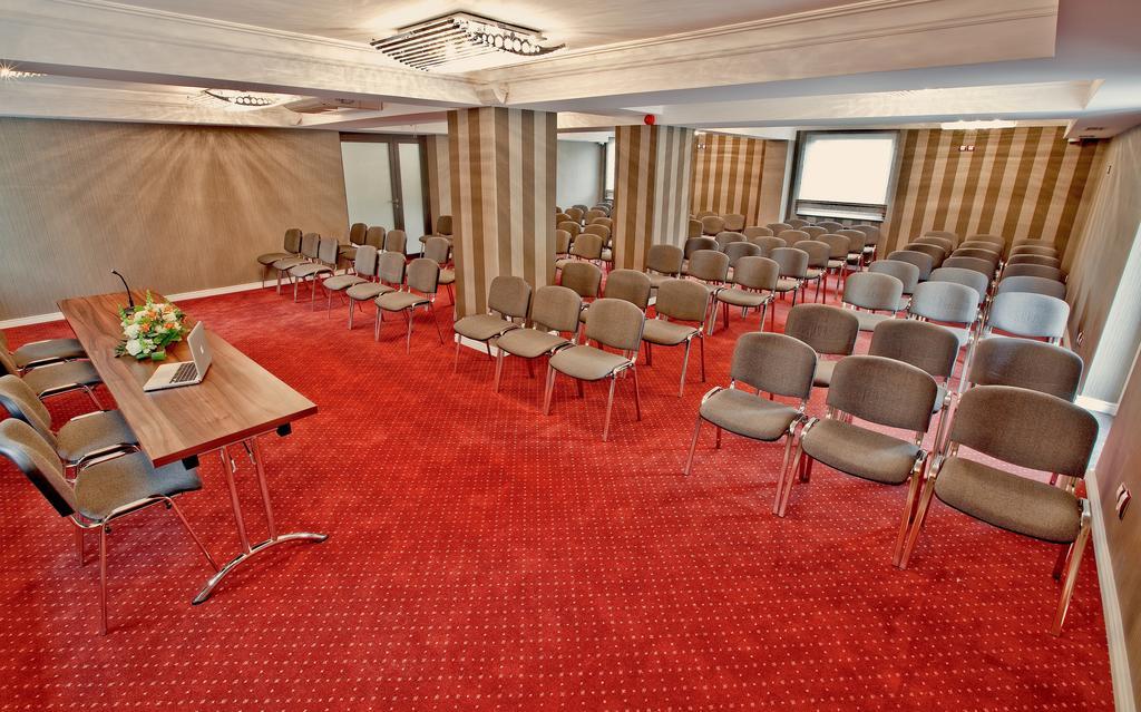 M Hotel ソスノヴィエツ エクステリア 写真