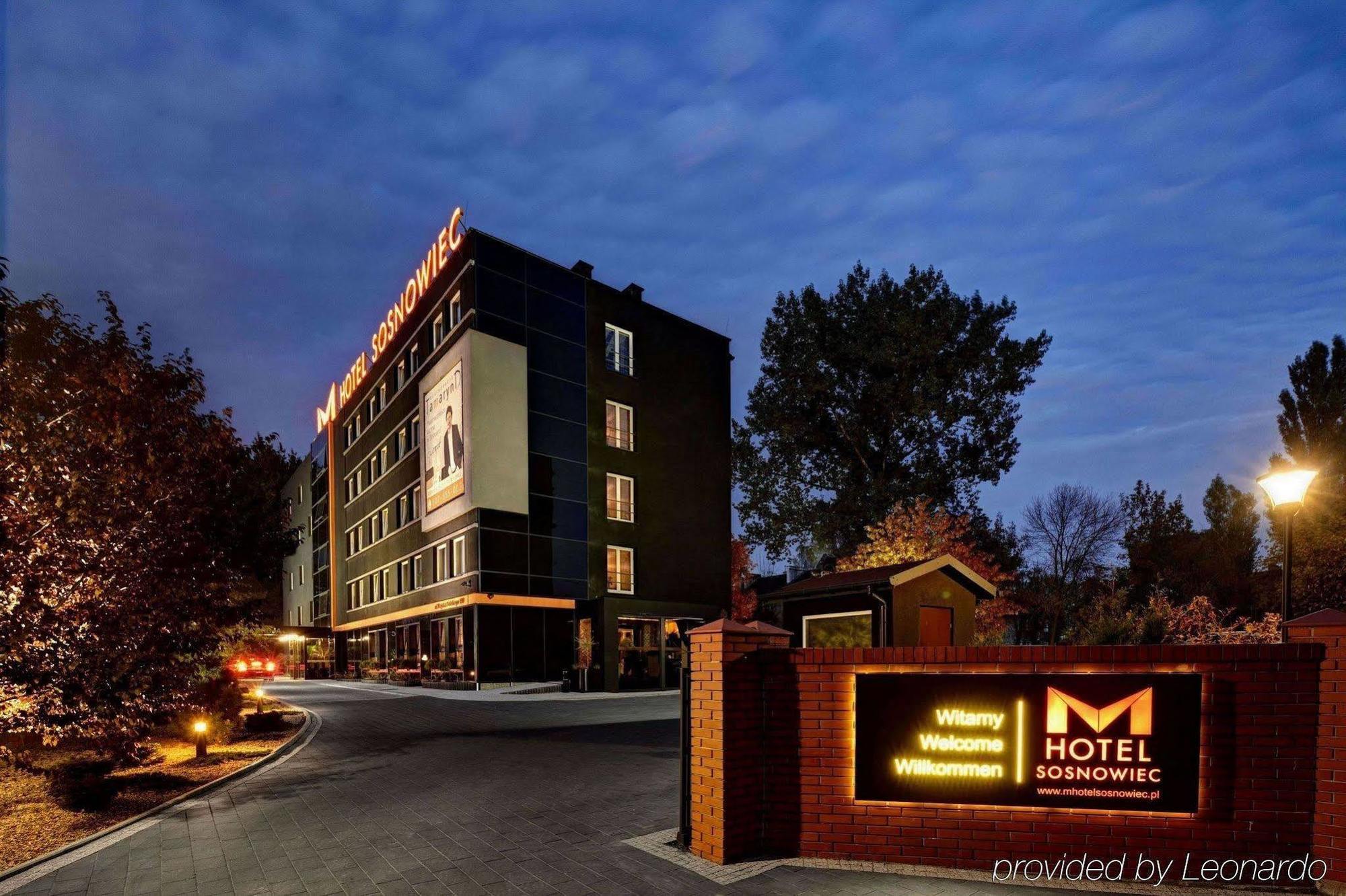 M Hotel ソスノヴィエツ エクステリア 写真